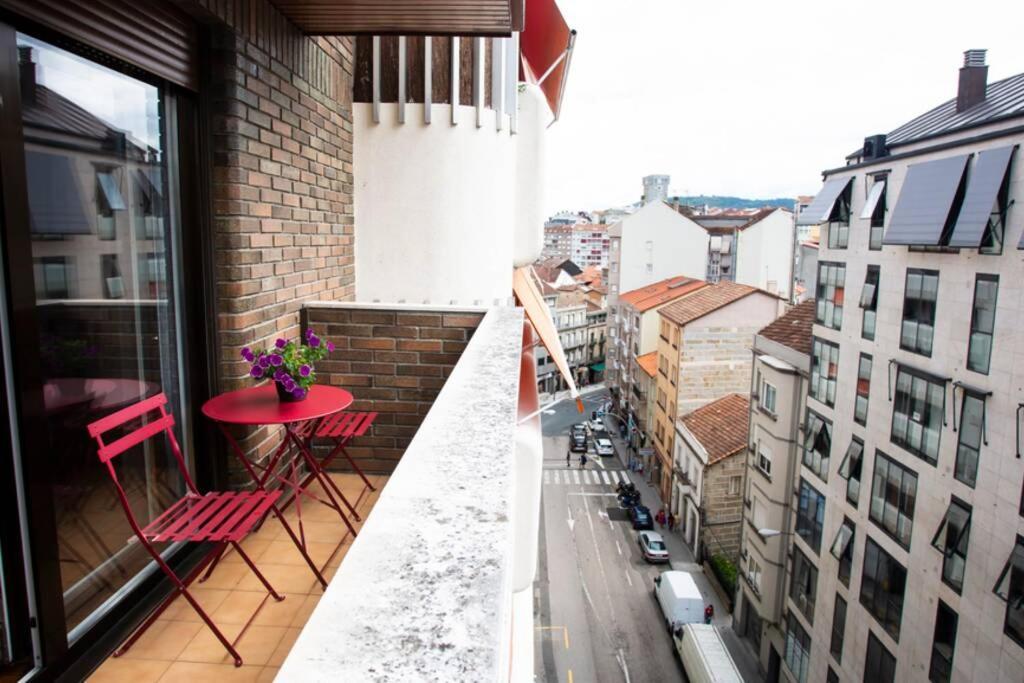 Piso Luminoso Y Tranquilo En Ourense Exterior foto